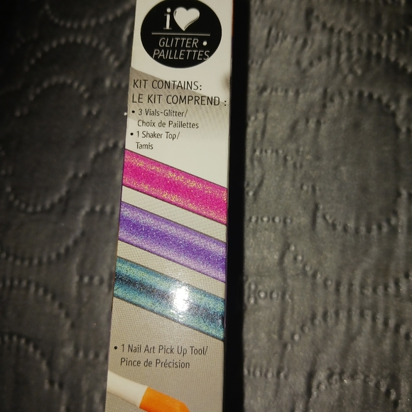 NWT! SALLY HANSEN Nail Art - Picture 5 of 7